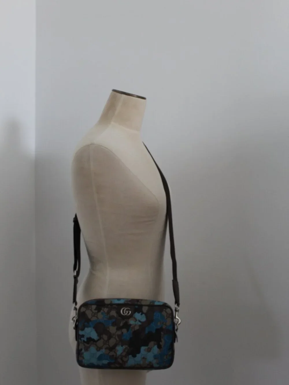 NWT Gucci GG Camouflage Marbled Monogram Crossbody Shoulder Bag Wristlet 839155
